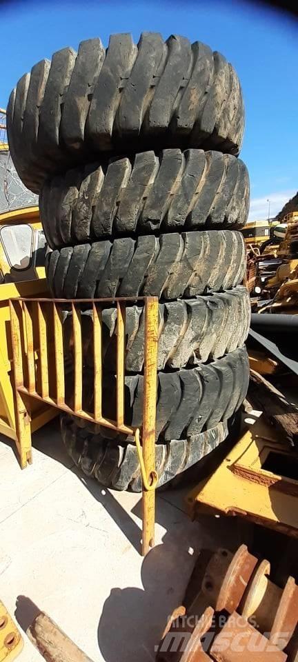 Goodyear 14.00-24 Renkaat ja vanteet