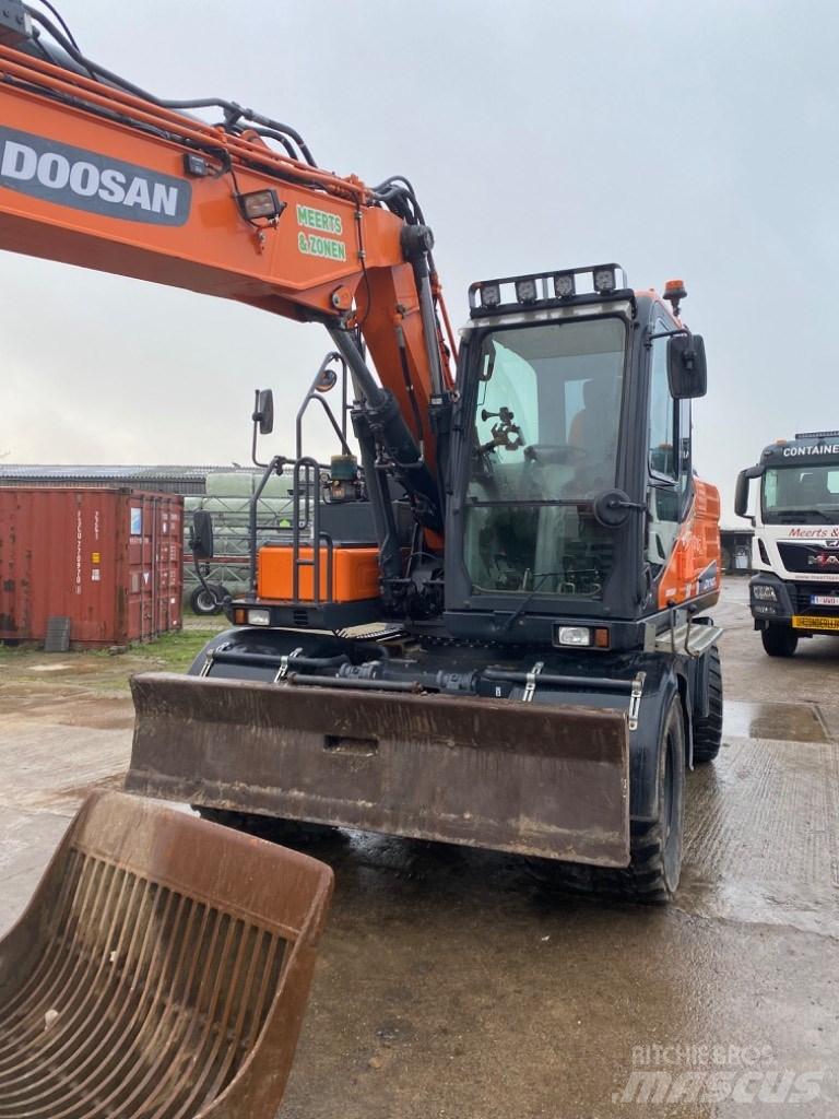 Doosan DX 140 W -5 Mobiilinosturit