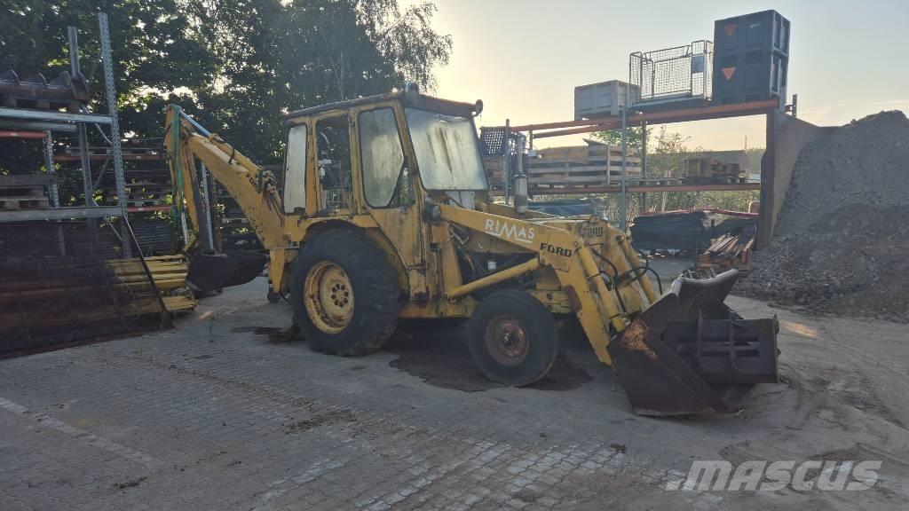 Ford 4500 Kaivurikuormaajat