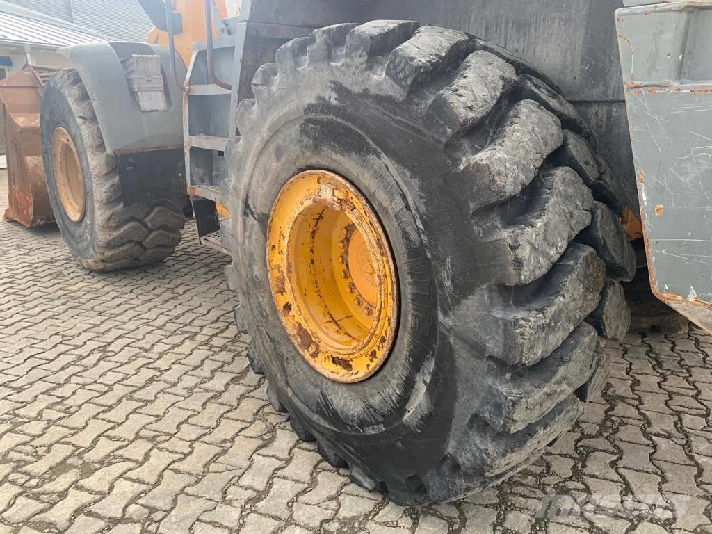 Liebherr L 576 Pyöräkuormaajat