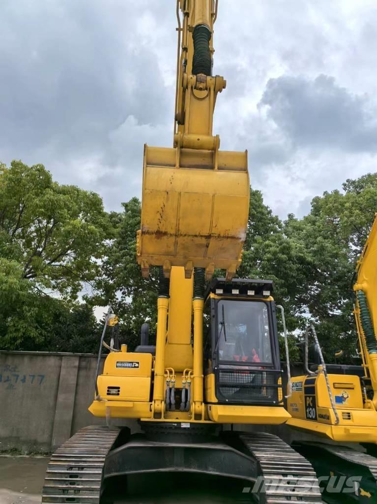 Komatsu PC 220-8 Midikaivukoneet 7t - 12t