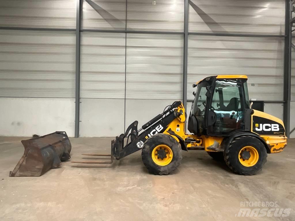 JCB 406 B Pyöräkuormaajat