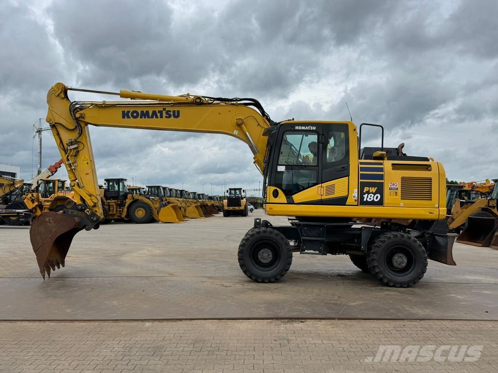 Komatsu PW180-11 Pyöräkaivukoneet