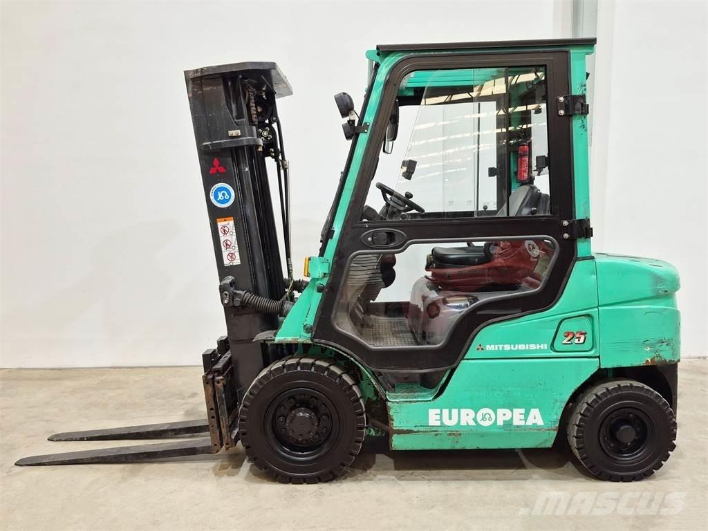 Mitsubishi FD25NT Dieseltrukit
