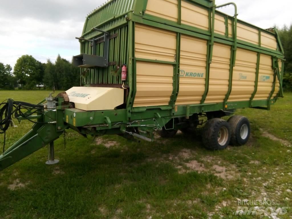 Krone Titan 6/48 Keräävät noukinvaunut ja silppurivaunut