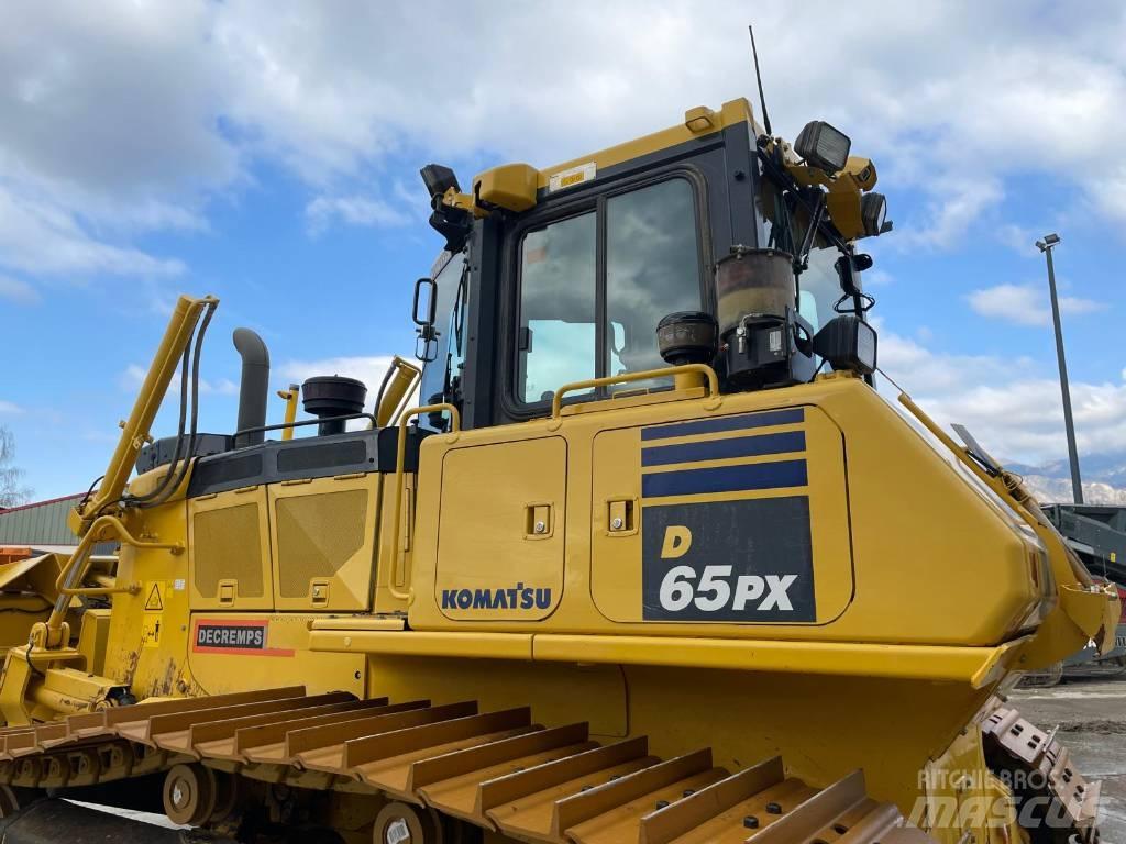 Komatsu D65PX-18 Telaketjupuskutraktorit