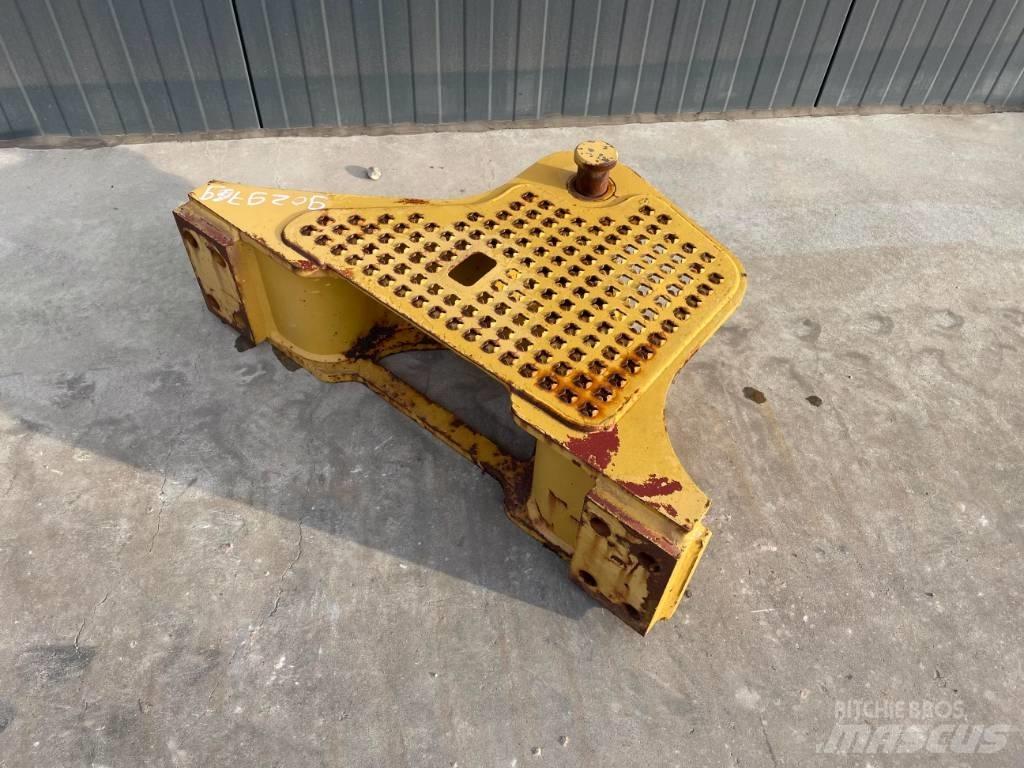 CAT D6K Zugtraverse Muut