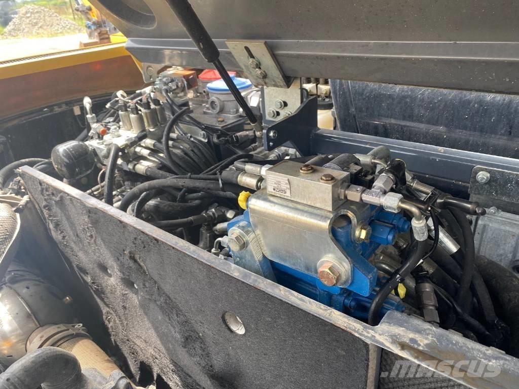 Yanmar SV 120 Telakaivukoneet