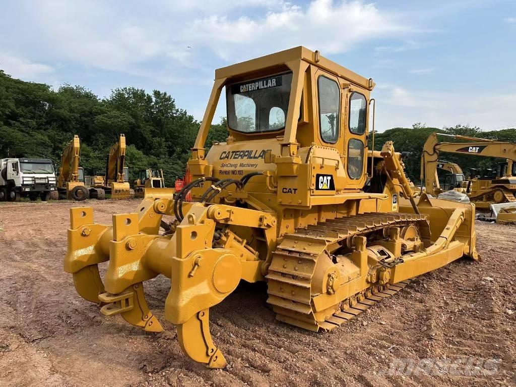 CAT D7G Telaketjupuskutraktorit