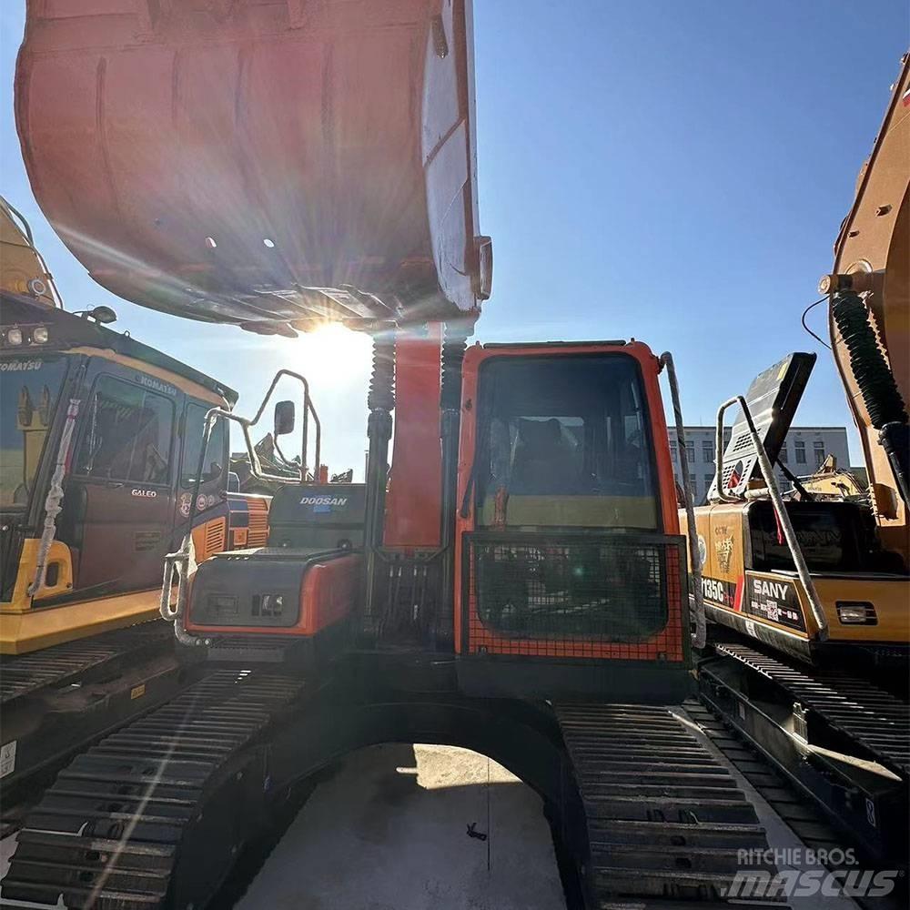 Doosan DX150LC-9C Telakaivukoneet