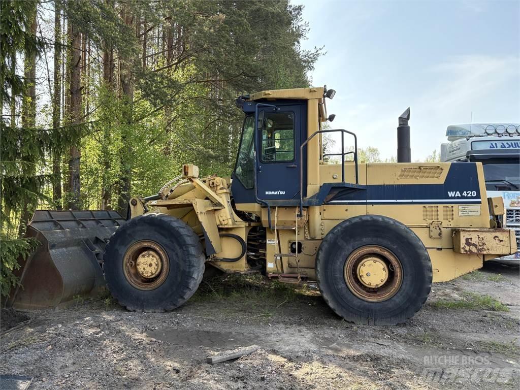 Komatsu WA420-1 Pyöräkuormaajat