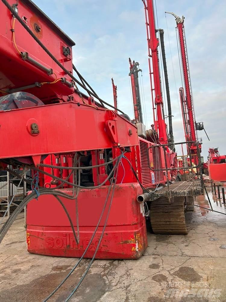 Soilmec SR70 Paalutuskoneet