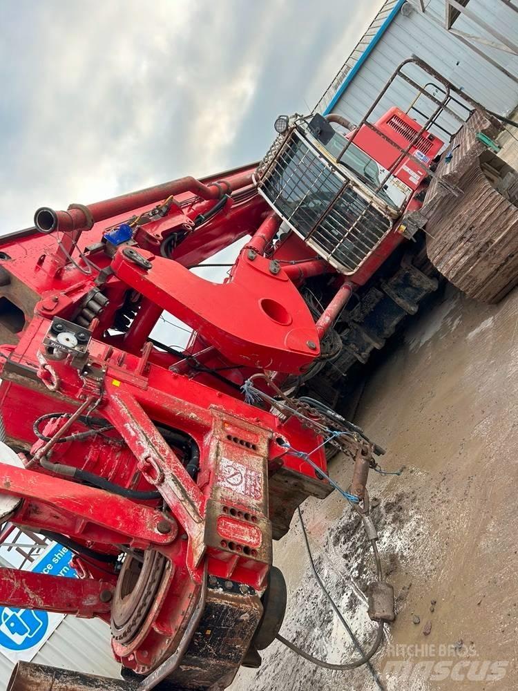 Soilmec SR70 Paalutuskoneet