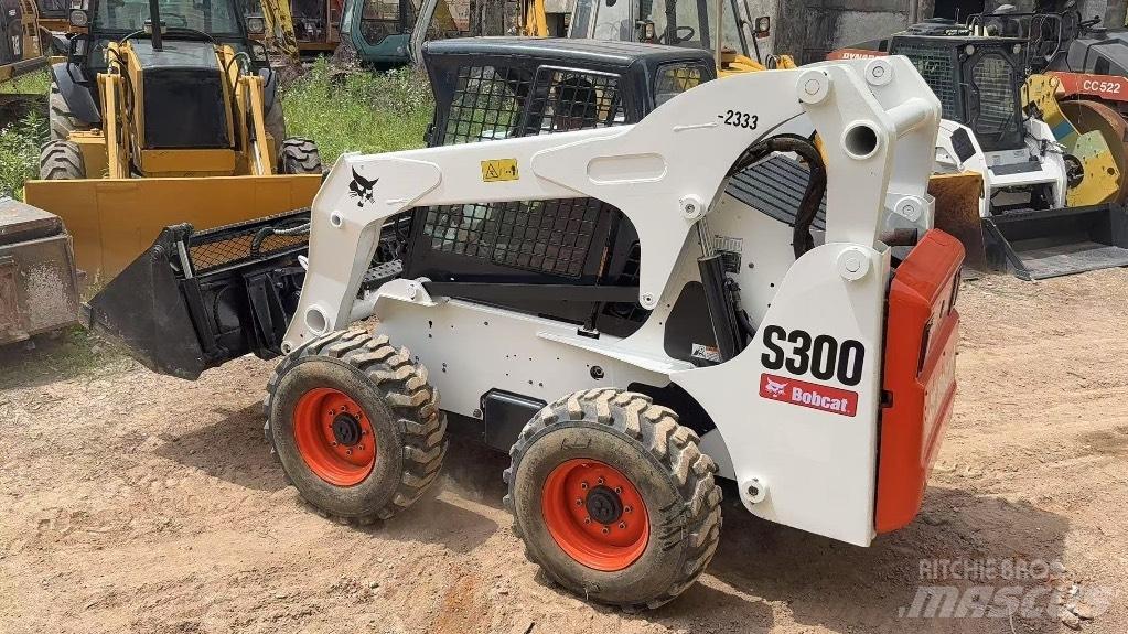 Bobcat S 300 Liukuohjatut kuormaajat