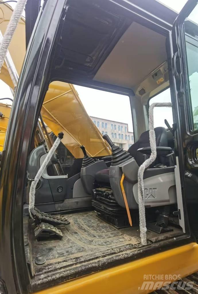 CAT 320 D Telakaivukoneet