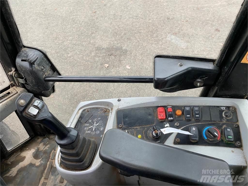 CAT 908M Pyöräkuormaajat