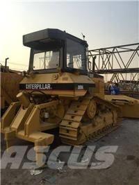 CAT D5N Telaketjupuskutraktorit