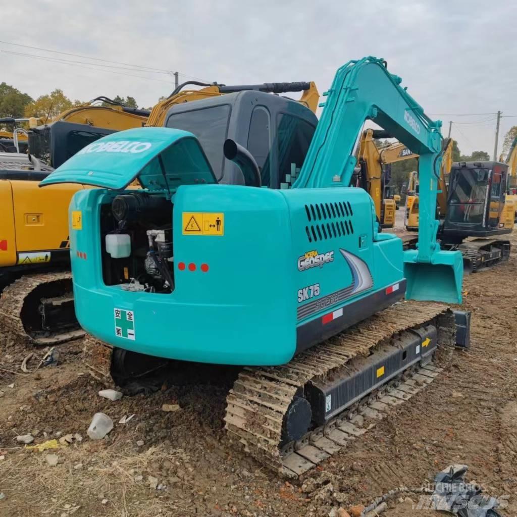 Kobelco SK 75 Telakaivukoneet
