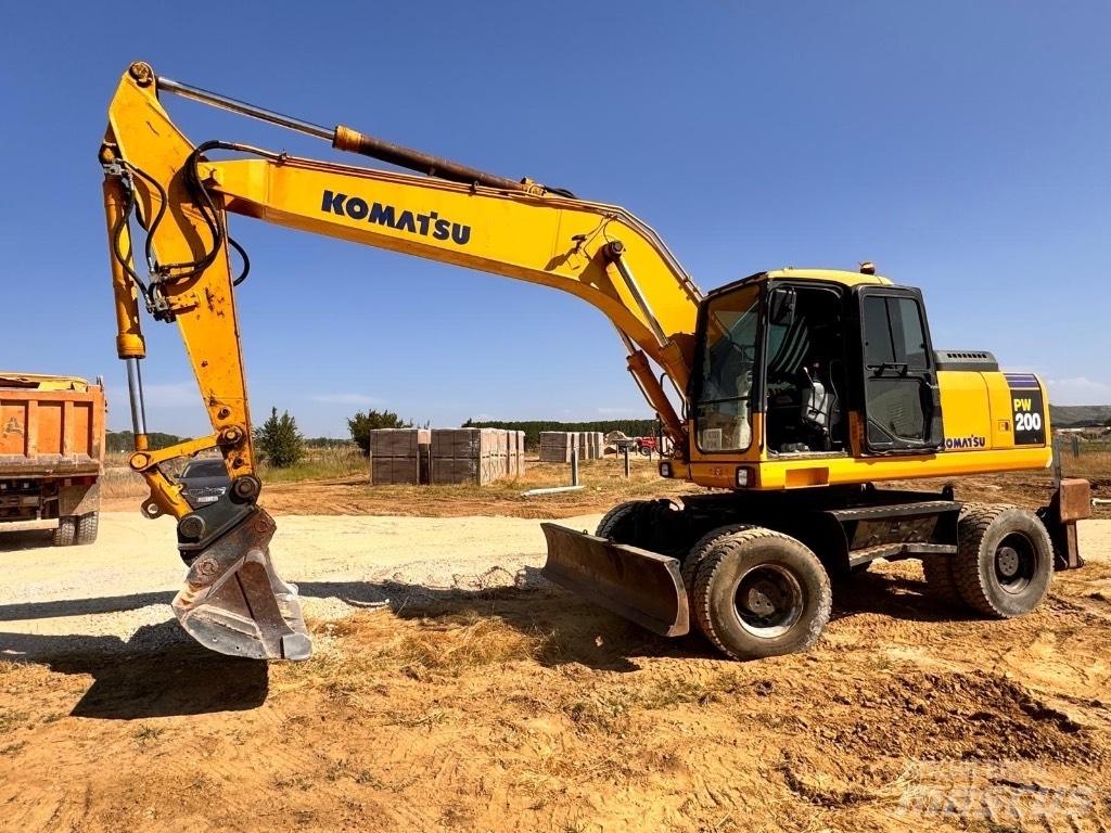 Komatsu PW 200-7K Pyöräkaivukoneet