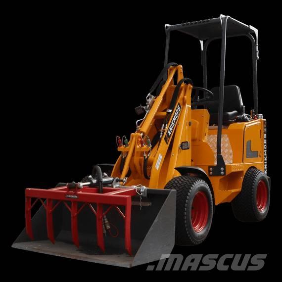 Knikmops KM95H Etukuormaimet ja kaivuulaitteet