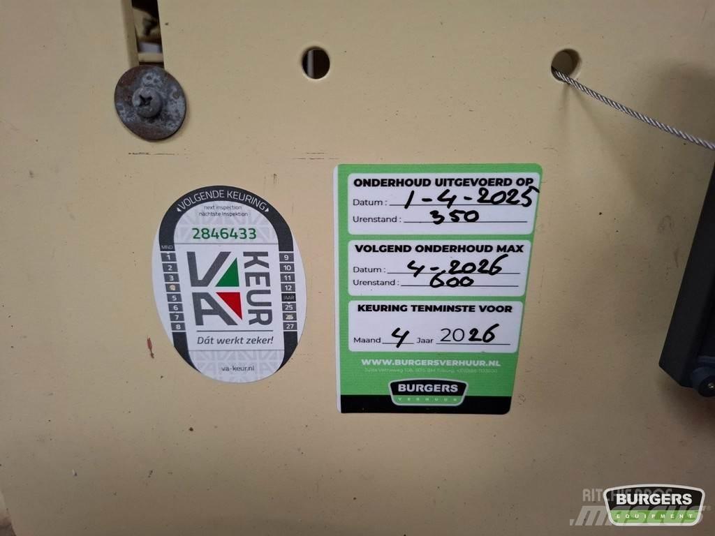 JLG 3246ES Saksilavat