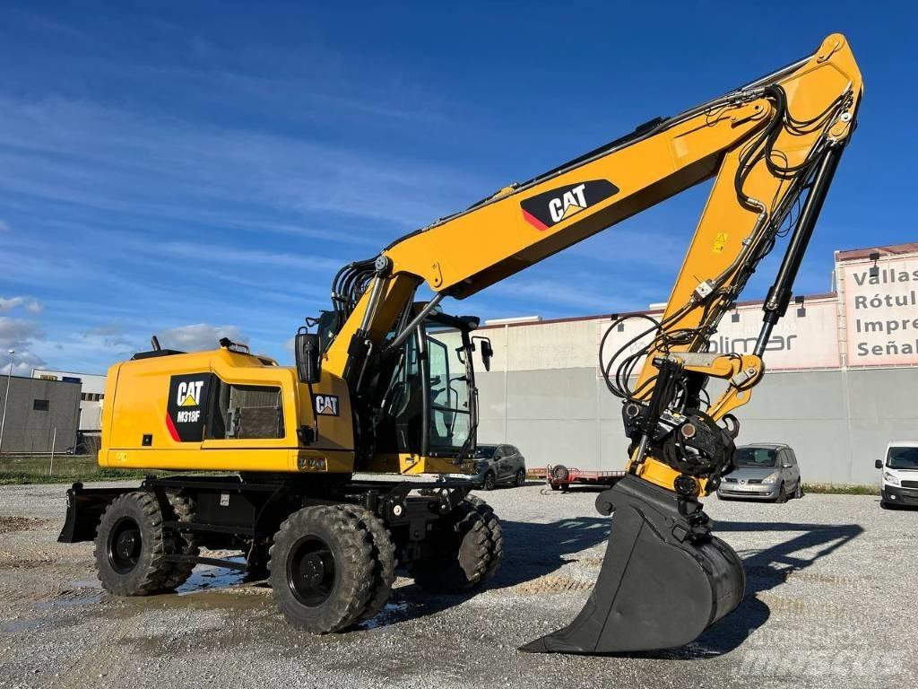 CAT M 318 F Pyöräkaivukoneet