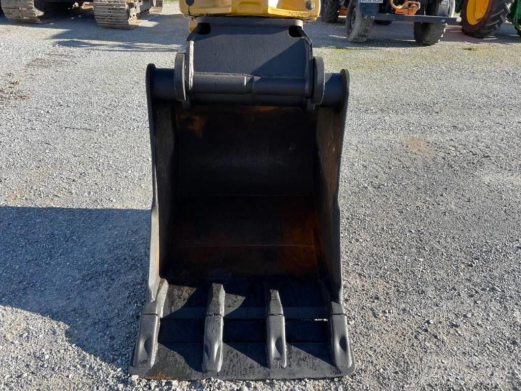 CAT M 318 F Pyöräkaivukoneet