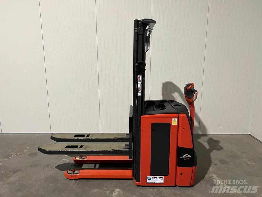 Linde L14 Käyden ajettavat pinoamistrukit