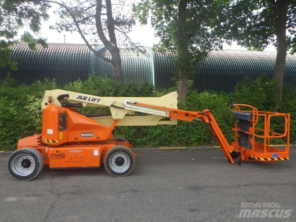 JLG M450AJ Kuukulkijat