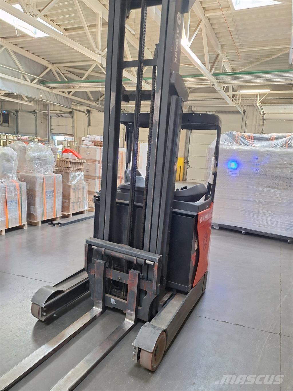 Linde R14 Ajettavat pinoamisvaunut