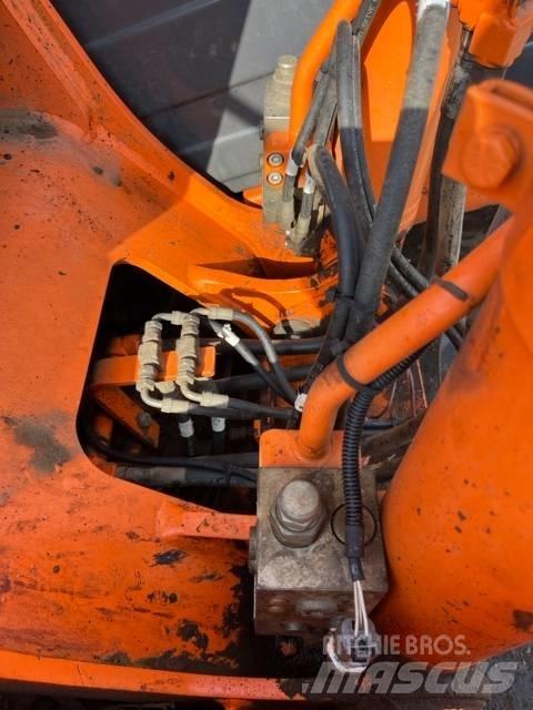 Doosan DX 140 LC Telakaivukoneet