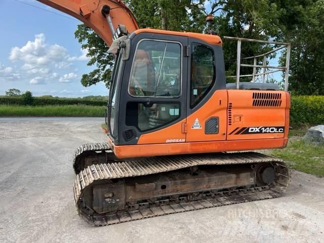 Doosan DX 140 LC Telakaivukoneet