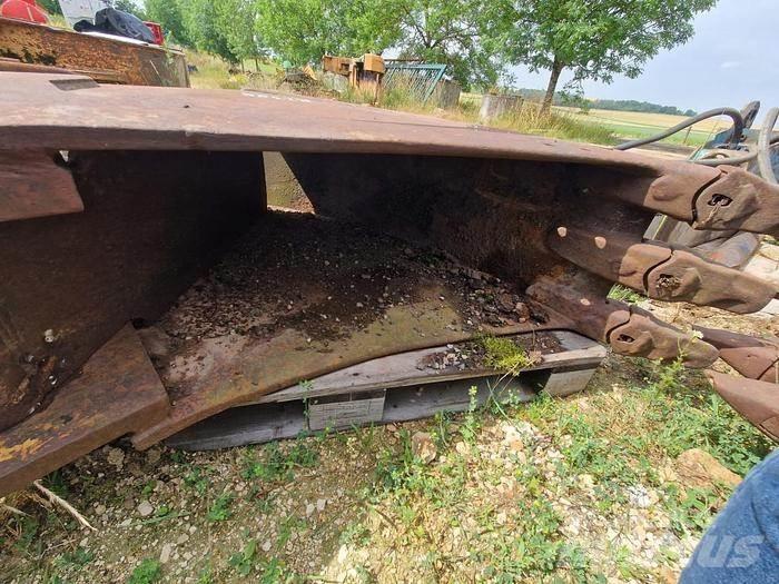 CASE 988 Kauhat
