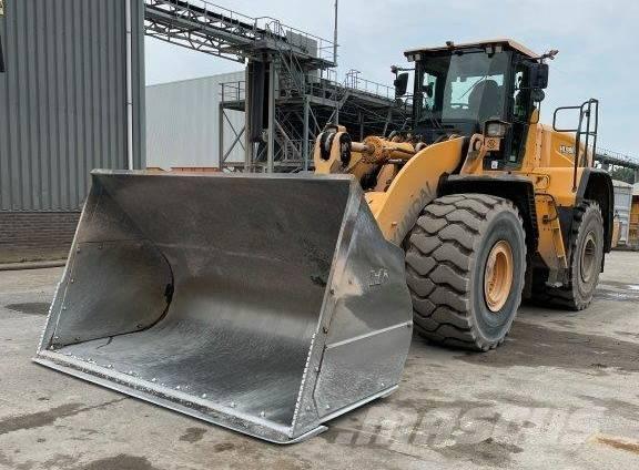 Hyundai HL980XT Pyöräkuormaajat