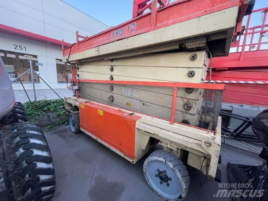 JLG SL180-12 Saksilavat