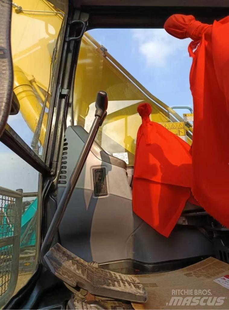 Komatsu PC 160 LC Telakaivukoneet