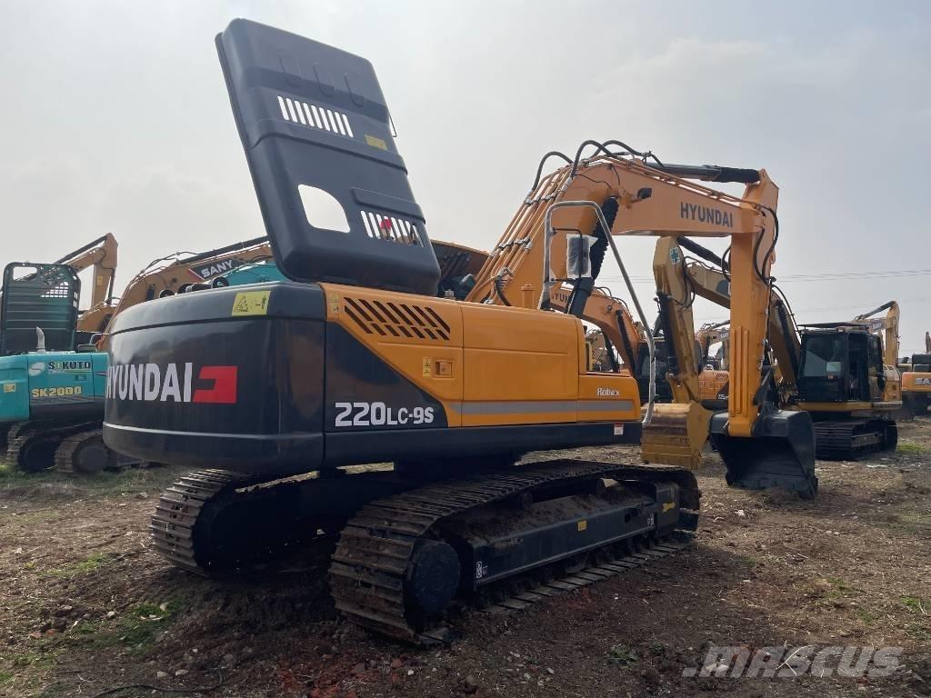 Hyundai 225LC-9S Telakaivukoneet