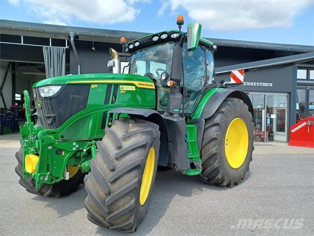 John Deere 6R 250 Traktorit