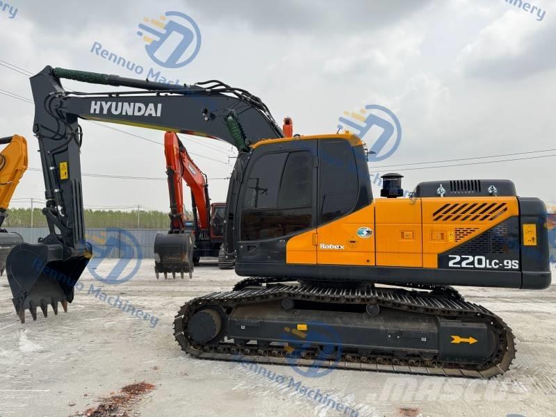 Hyundai R220LC-9S Telakaivukoneet