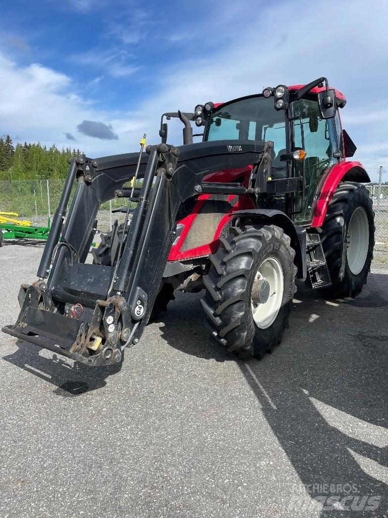 Valtra A105 Traktorit