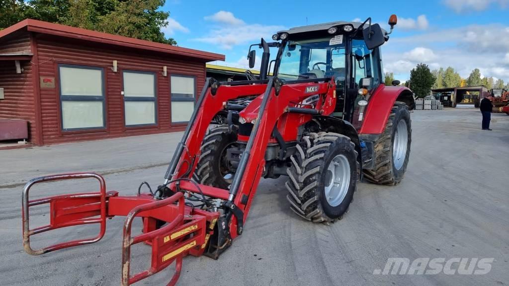 Massey Ferguson 5710 Traktorit