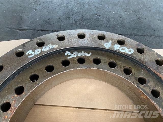 Astra bearing 700 mm Akselit