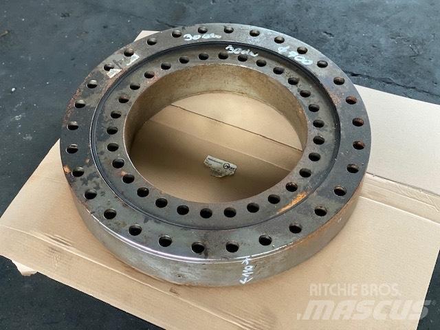 Astra bearing 700 mm Akselit