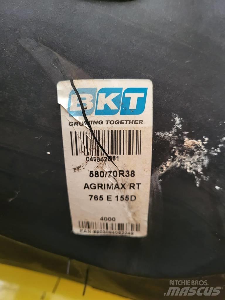 BKT Agrimax RT Renkaat ja vanteet