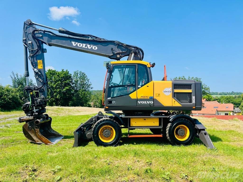 Volvo EW 220 E Pyöräkaivukoneet