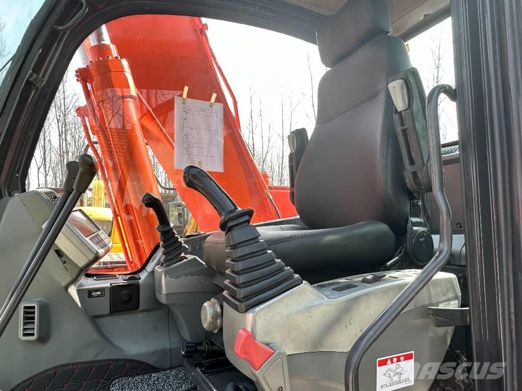 Doosan DX160LC Telakaivukoneet
