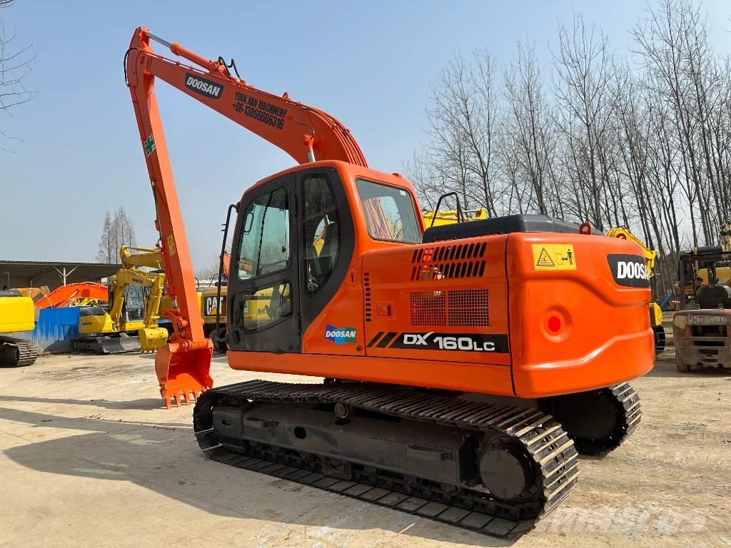 Doosan DX160LC Telakaivukoneet