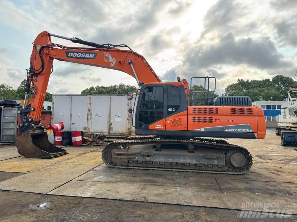 Doosan DX 300 LC-5 Telakaivukoneet