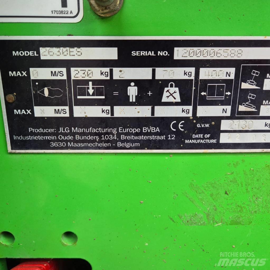 JLG 2630 ES Saksilavat