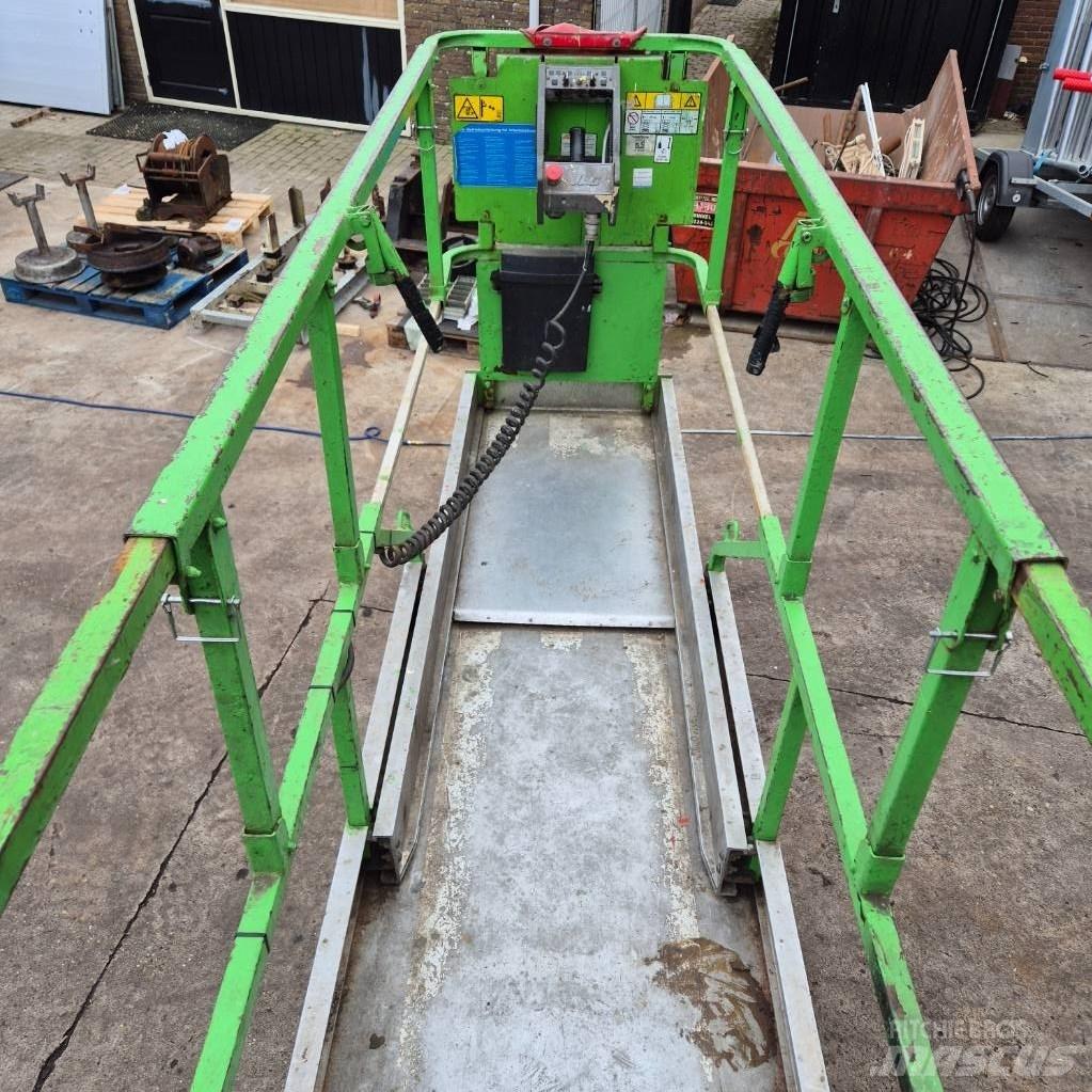 JLG 2630 ES Saksilavat